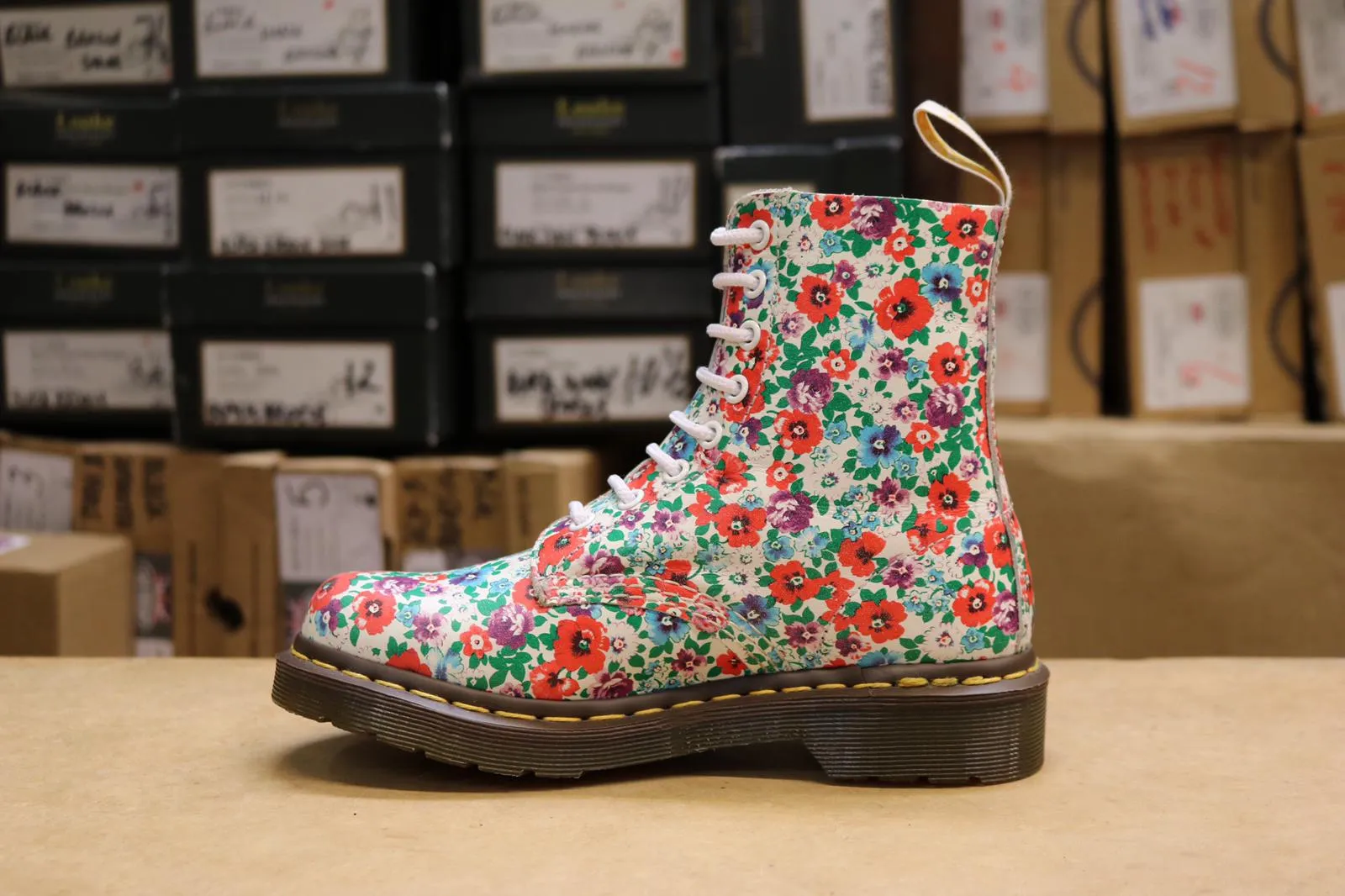 Dr Martens - White Poppy Pascal Boot (8 Eyelet)