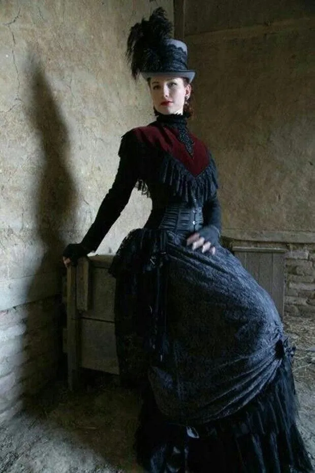 High Neck Victorian Long Sleeve Lace Vintge Gothic Evening Dress