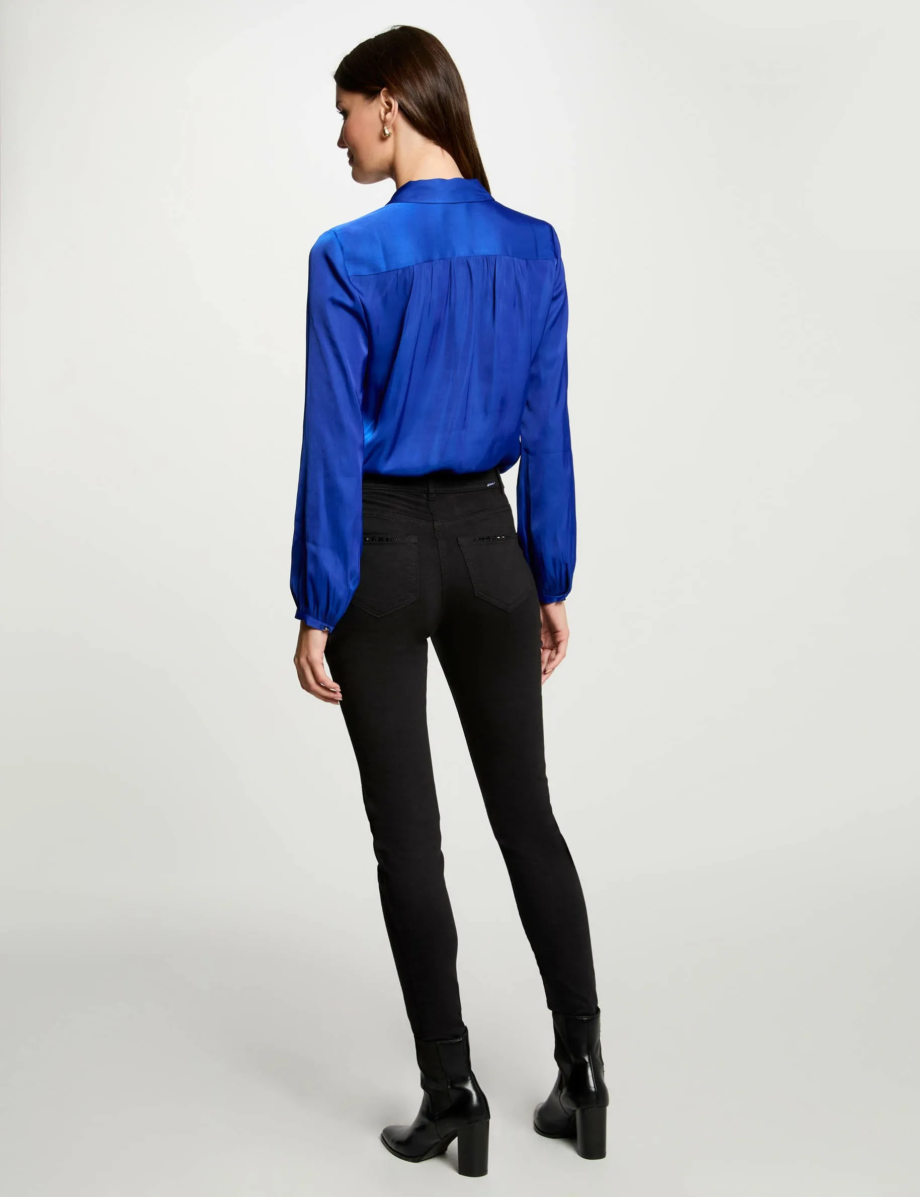 Long-sleeved satin shirt blue women