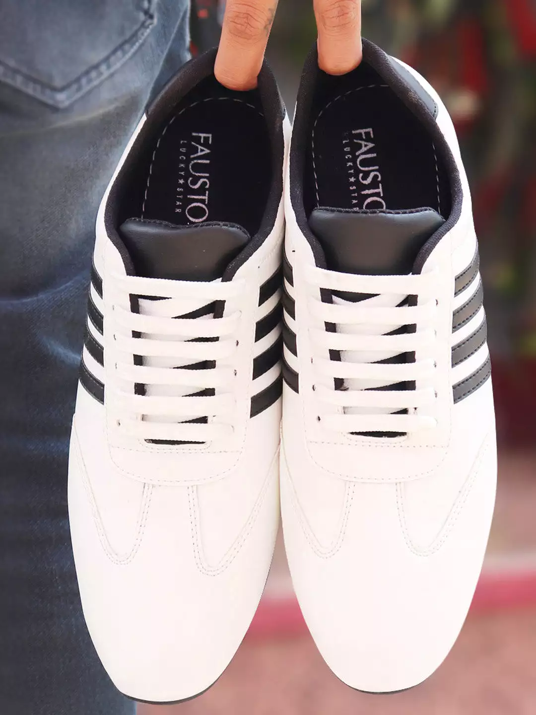 Men White Casual Classic Lace Up Sneakers