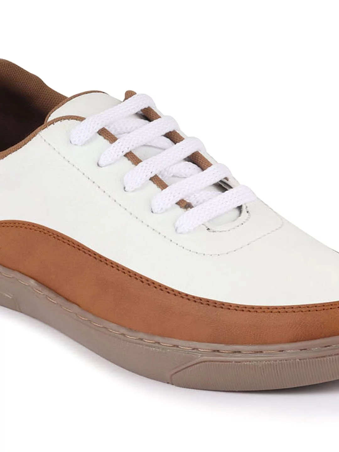 Men White/Tan Lace Up Colorblocked Sneakers