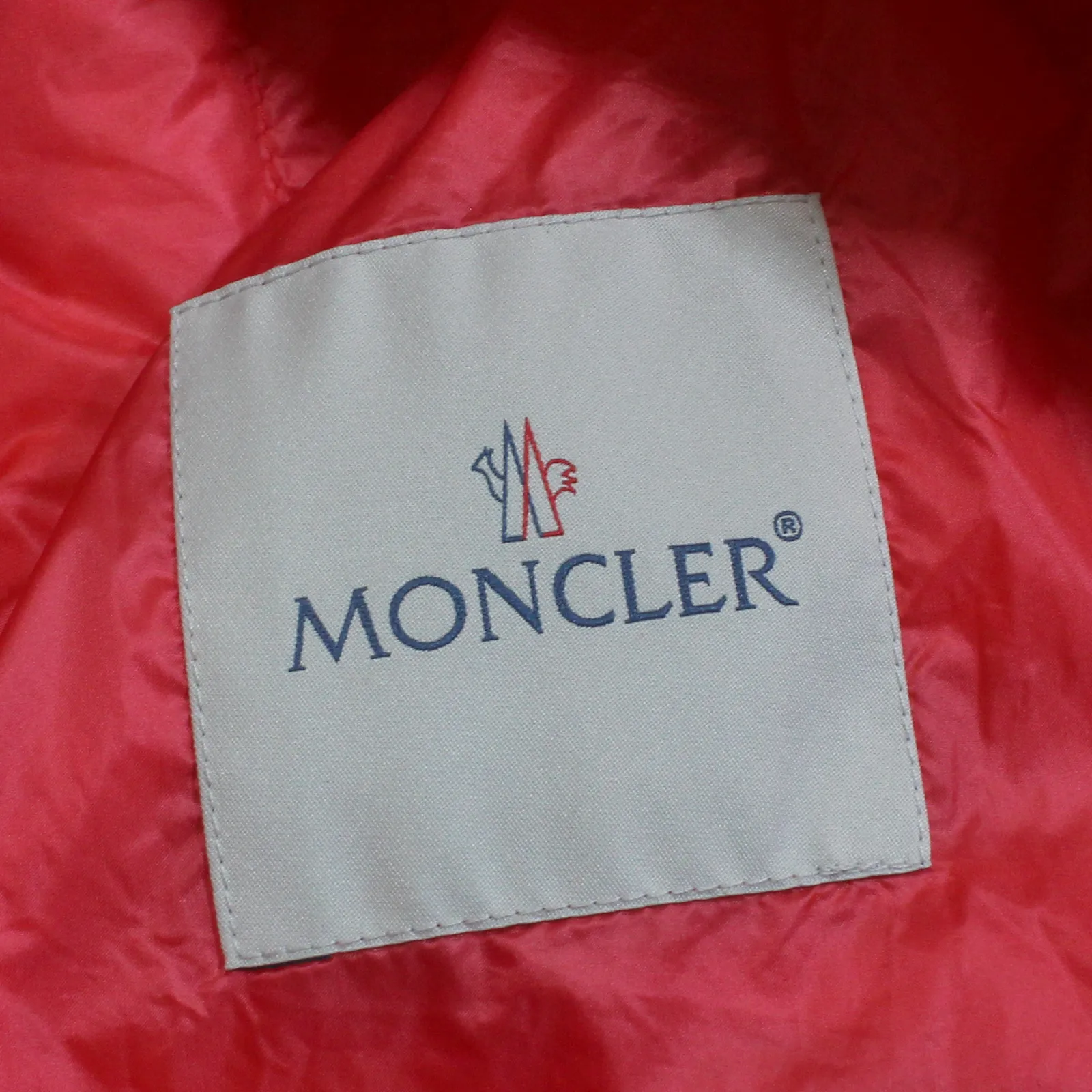 MONCLER Lightweight Insulated Womens Puffer Jacket Red Hooded S