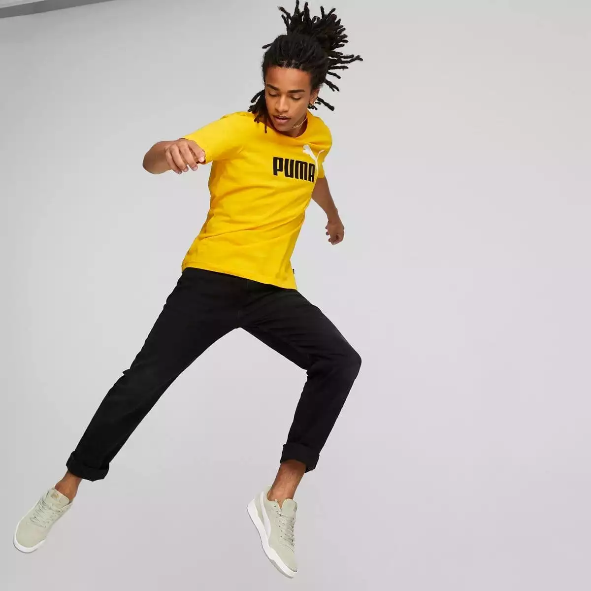 PUMA MEN'S ESSENTIALS+ 2 COLOUR LOGO YELLOW TEE