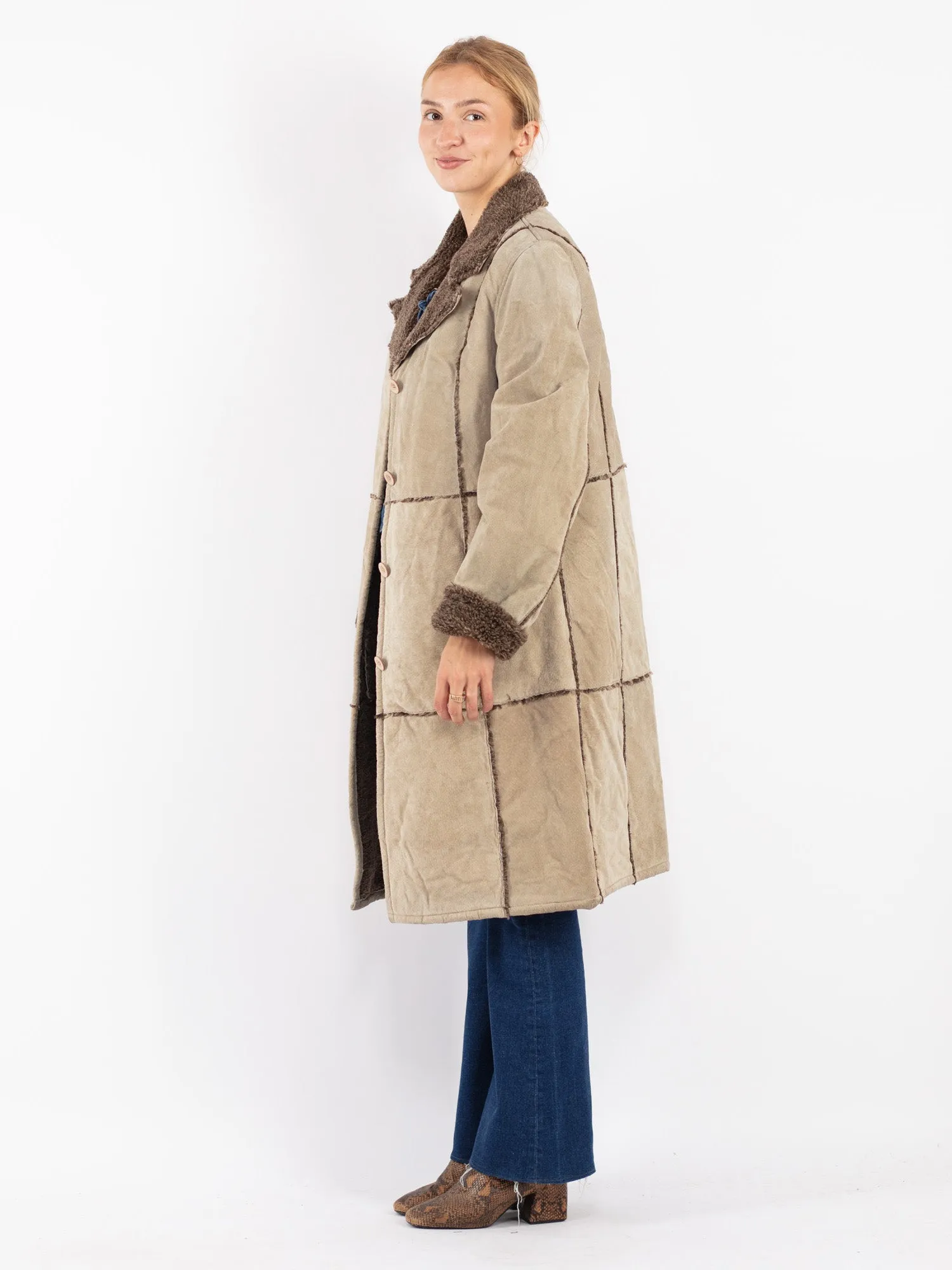 Vintage 00's Women Suede Sherpa Coat in Beige